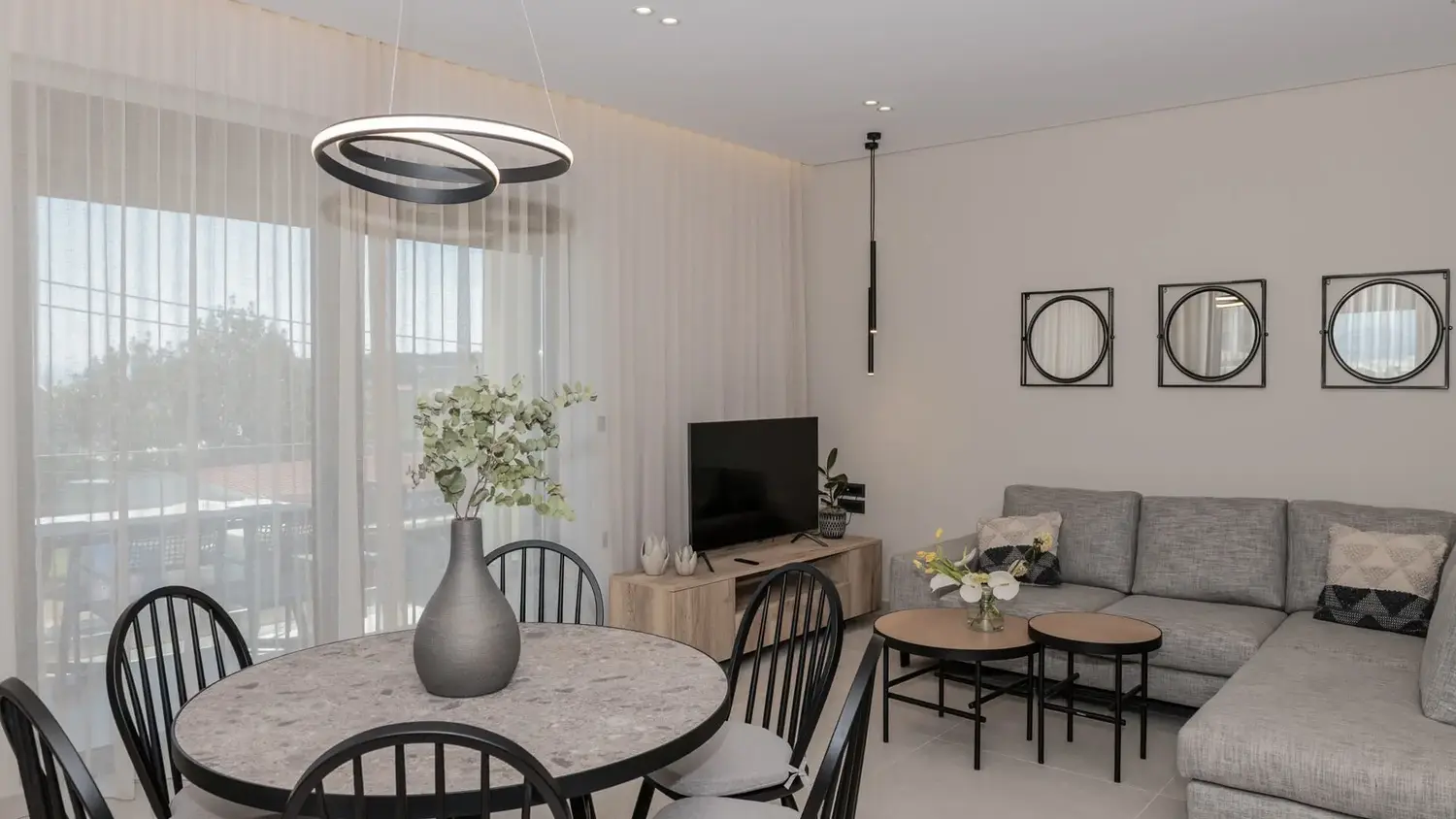 alfa luxury apartments tsilivi